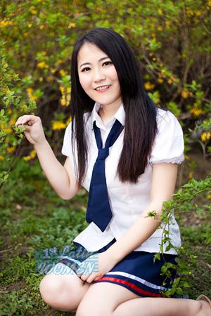 155167 - Huihui Age: 33 - China
