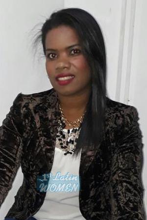 172014 - Yulith Age: 36 - Colombia