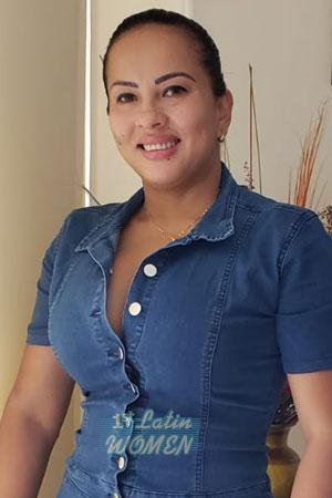 182241 - Carmen Age: 47 - Colombia