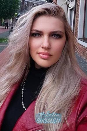 203202 - Angelica Age: 42 - Ukraine