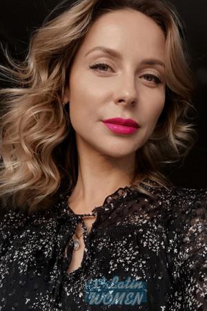 203964 - Ekaterina Age: 40 - Russia
