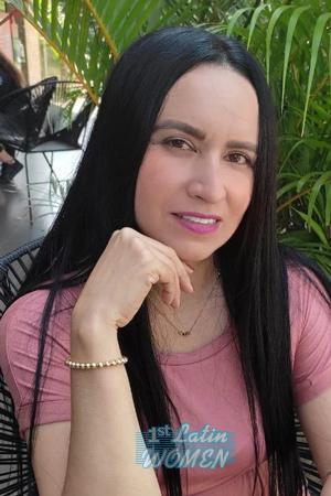 204198 - Jessenia Age: 48 - Colombia
