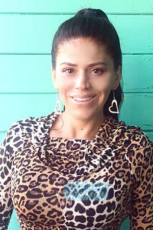 204575 - Silvia Age: 43 - Costa Rica