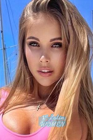 204835 - Vasilisa Age: 37 - Italy