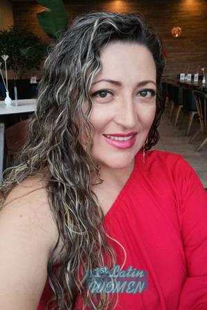 205749 - Yasmin Aleyda Age: 43 - Colombia