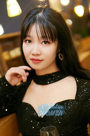 206391 - Yingying Age: 33 - China