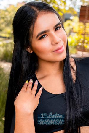 207041 - Katerine Age: 22 - Colombia