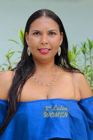 212404 - Zayda Age: 39 - Colombia