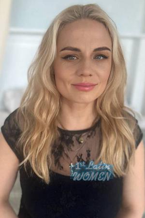 219048 - Kseniia Age: 41 - Ukraine