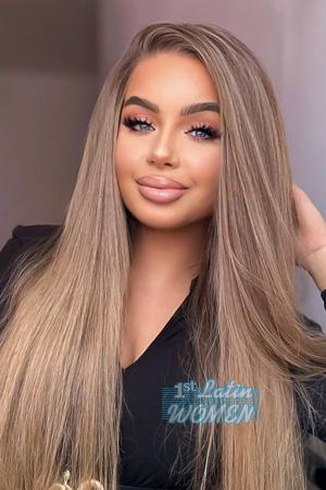 221680 - Alexia Cristina Age: 26 - Romania