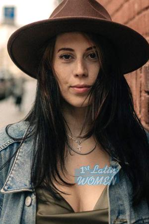 222104 - Ludmila Age: 34 - Russia