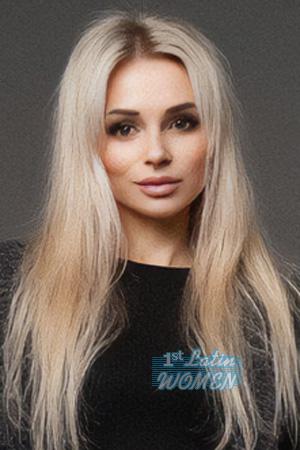 223269 - Anastasiia Age: 33 - Ukraine
