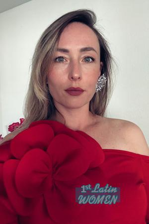 223461 - Olga Age: 39 - USA