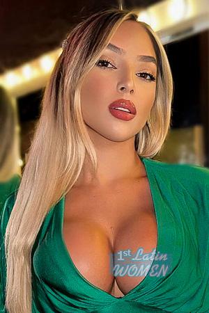 227109 - Laisla Age: 23 - Brazil