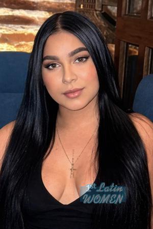 227132 - Maybelline Age: 23 - Colombia