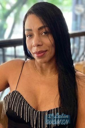 227379 - Julia Age: 41 - Colombia