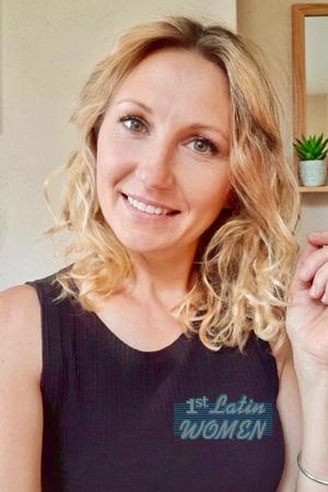 228569 - Oksana Age: 45 - Ukraine