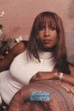 72166 - Vicky Age: 51 - Costa Rica