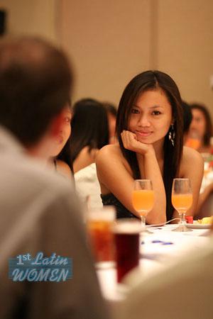 women-of-philippines-061