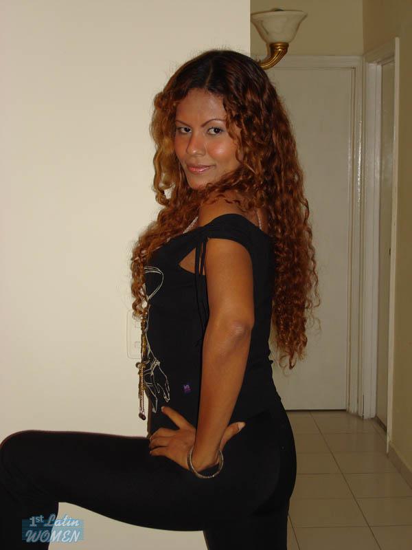 Colombia-Women-2927