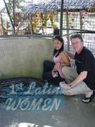 061-filipino-women