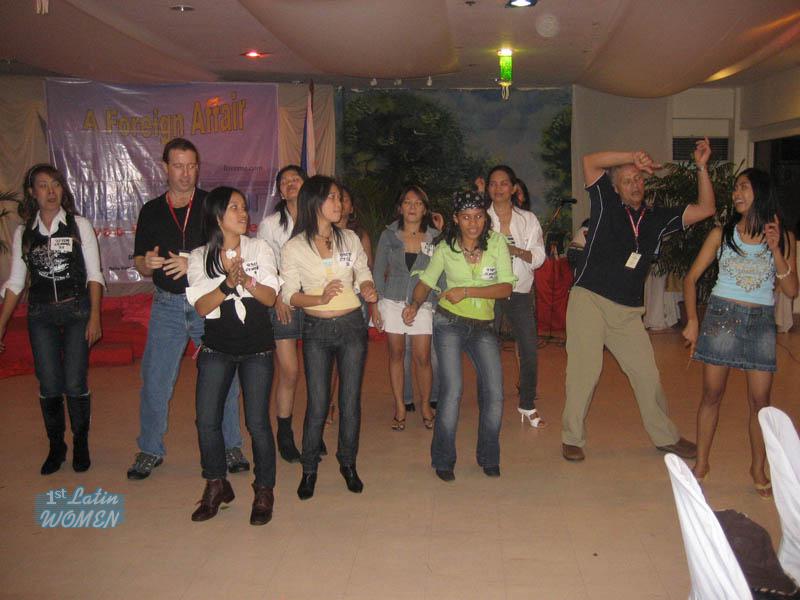 Philippine-Women-930