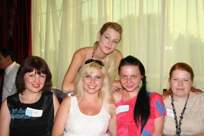 kherson-women-120